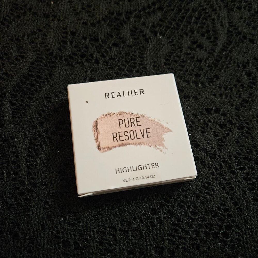NIB Realher Pure Resolve Highlighter (0.14 oz)
